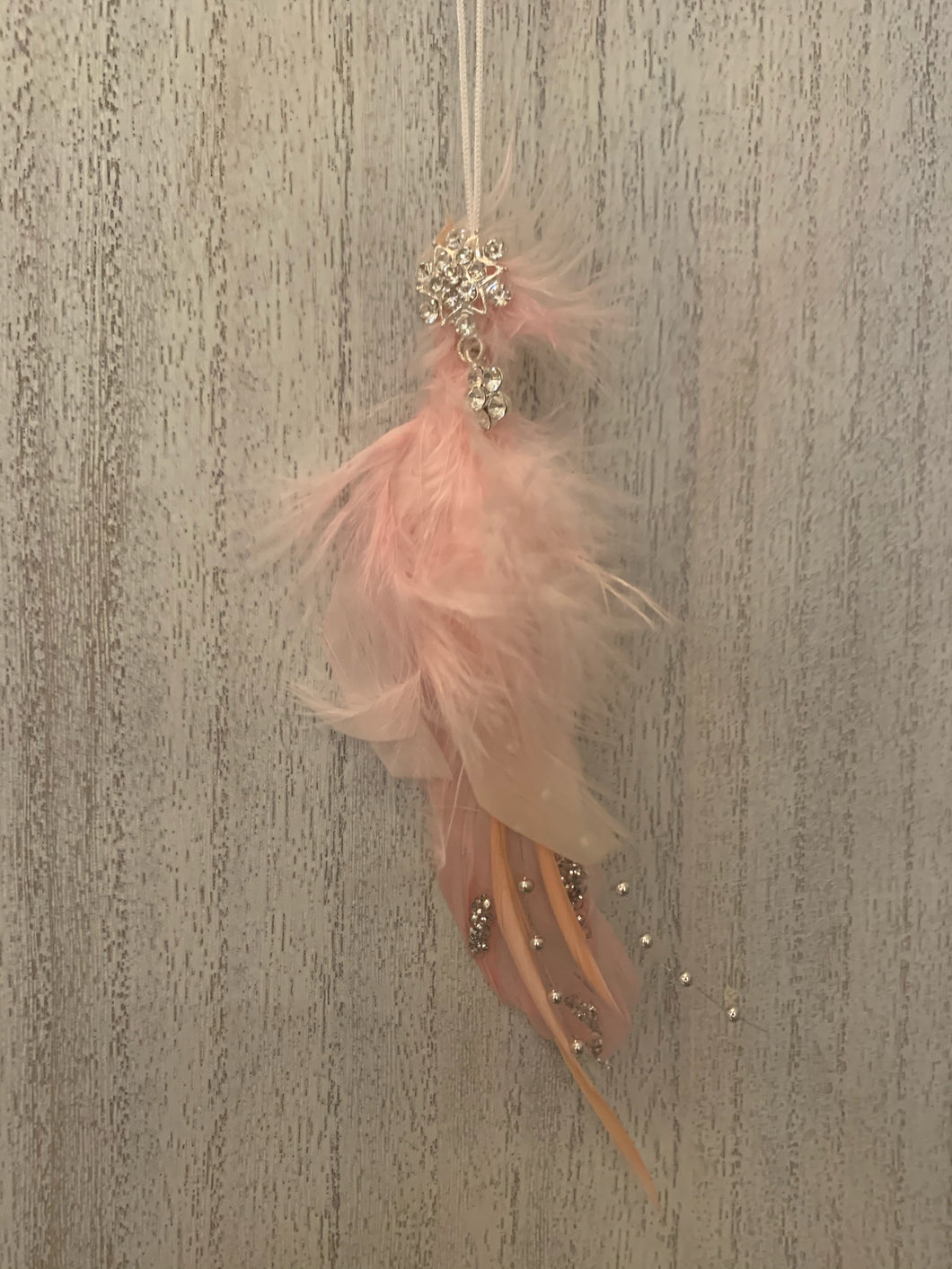 Sparkly Feather Hanger - Pink
