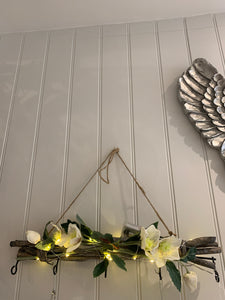 Twig Bundle with Hooks
