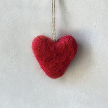 Load image into Gallery viewer, Small felt Heart